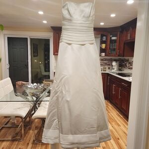 CASABLANCA ivory Bride Strappless Wedding Dress Size 4